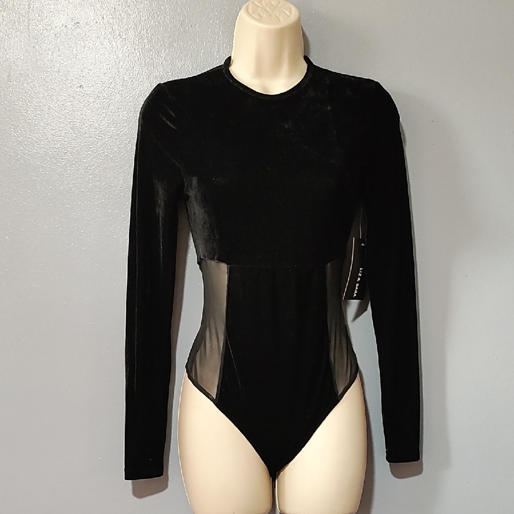 Liz & Sara Chic Black Velvet Bodysuit